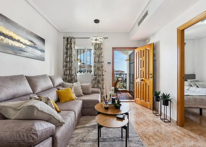 Cb Living - Homely Apartment Cinuelica, Punta Prima