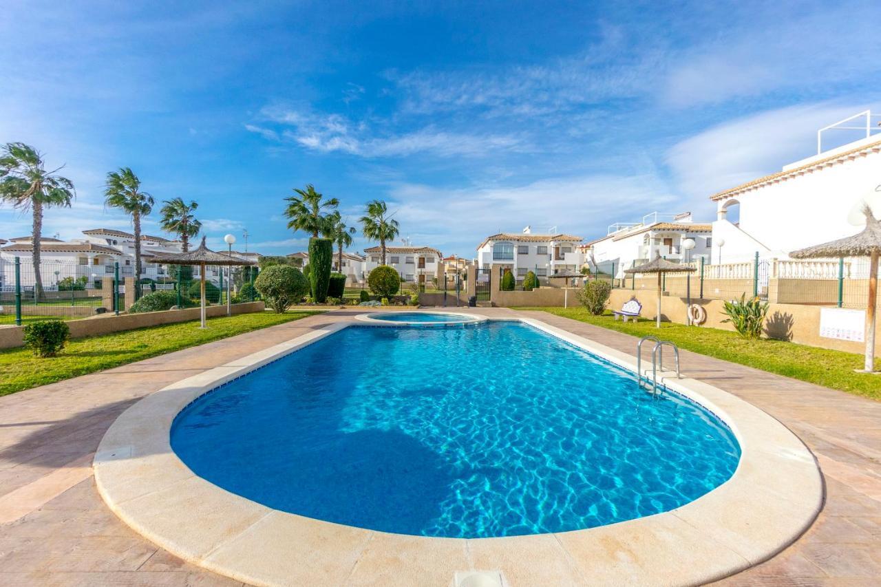 Cb Living - Homely Cinuelica, Punta Prima Apartment